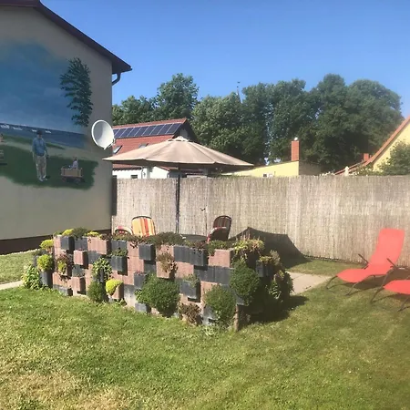 شقة In Mit Garten Und Terrasse By Interhome