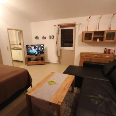 شقة In Mit Garten Und Terrasse By Interhome